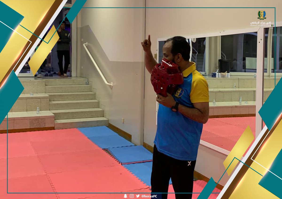 اقام الجهاز الفني للعبة التايكوندو ليوم 📢||الأربعاء  ورشة عمل للاعبين #التايكوندو 
- اللائحة الفنية 
- قانون المنافسات
-المنشطات
وذلك في اكاديمية التايكوندو التابعه للنادي