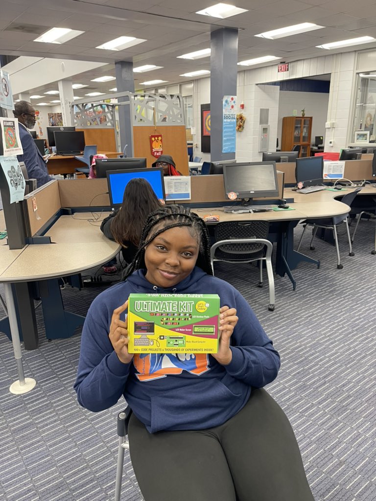 rnhmedia's tweet image. Thank you @BenedictEDU for helping @rnhmedia kick off #HourofCode! @RNECavaliers #futurecoders