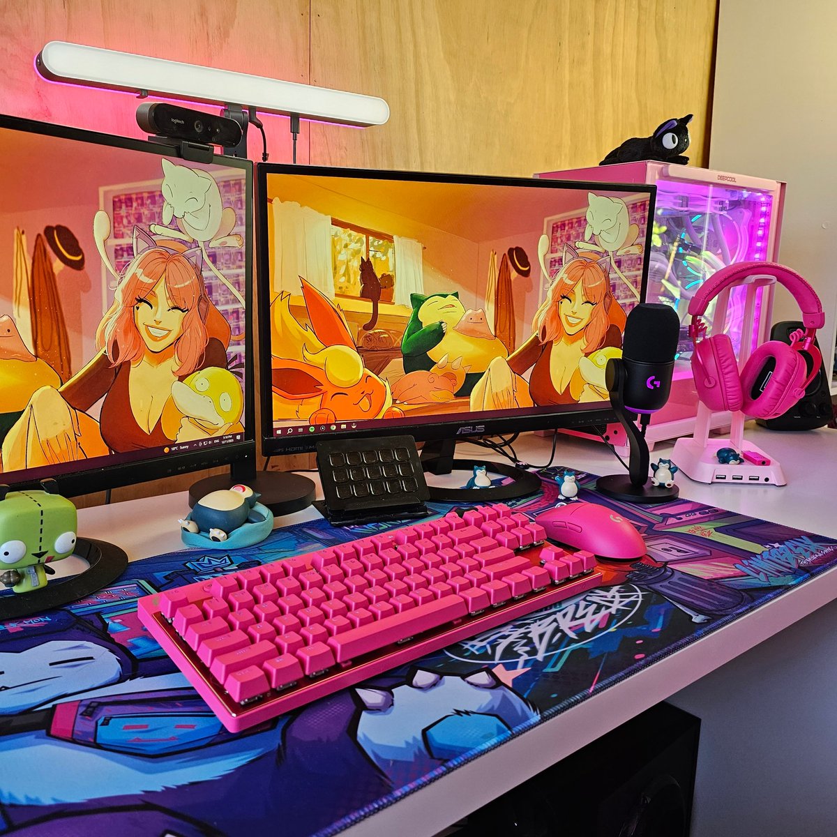 catssidy__'s tweet image. Can we take a moment to admire how CUTE THE NEW LOGITECH PRO SERIES IS?! The magenta is literally perfect. Thank you @LogitechG 💖✨️ #LogitechGPartner #PROX2