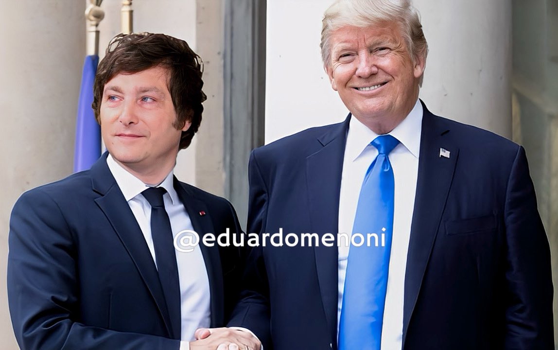 Donald Trump debe estar en la asunción Presidencial de Javier Milei. 🇺🇸🇦🇷

¡Dale ❤️y RT si estás de acuerdo!