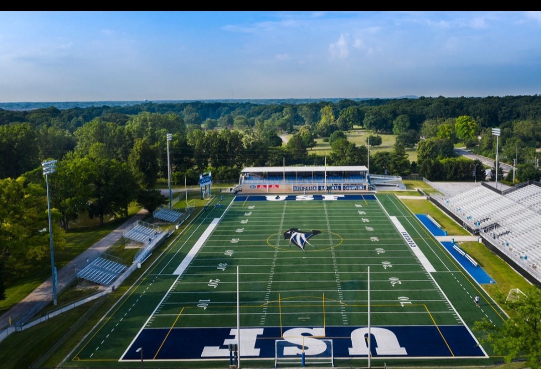 J_wavy72's tweet photo. I am blessed to receive a offer from @usf_fb ! Thanks @USF_Sherman for the opportunity!!! @CultivationFB @NorthropBruinFB @Q_Wash2 @CoachDonleyUSF https://t.co/3HaVFWzO2y