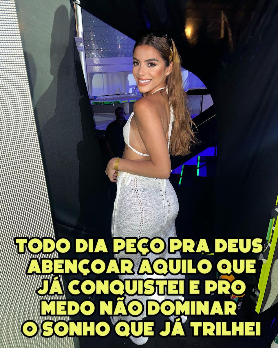 br411581397409's tweet photo. Todo dia peço pra Deus abençoar aquilo que já conquistei e pro medo não dominar o sonho que já trilhei 🎶🥰😊 @nxzerooficial #tourcedooutarde
#KeyNavioDaMix #KeyAlves #exbbb https://t.co/CRsw20mm7y