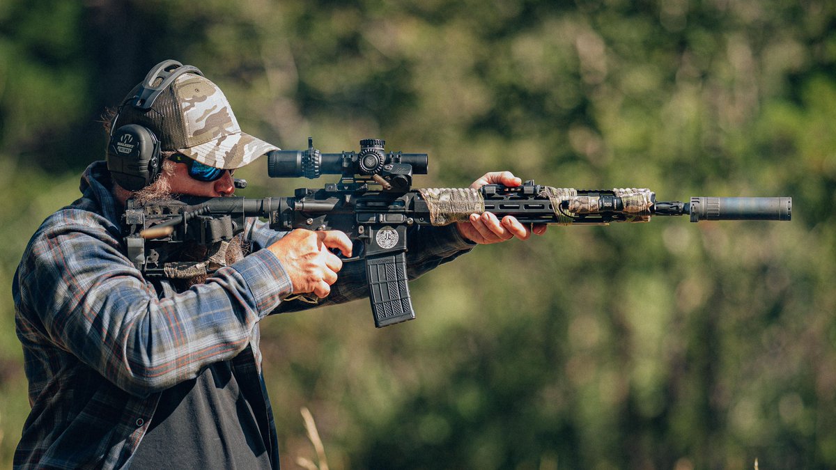WeLikeShooting's tweet photo. Out with my trusty rifle for coyotes, but had a hiccup with the @LawTactical Aric. Disappointing when gear fails, but it happens. Kudos to @KGMTechnologies, @SwampfoxOptics, and @BrownellsInc for the reliable parts! #GearTest #RealWorld
📸 Credit: @hollowpointed https://t.co/EoHCrrWnEa
