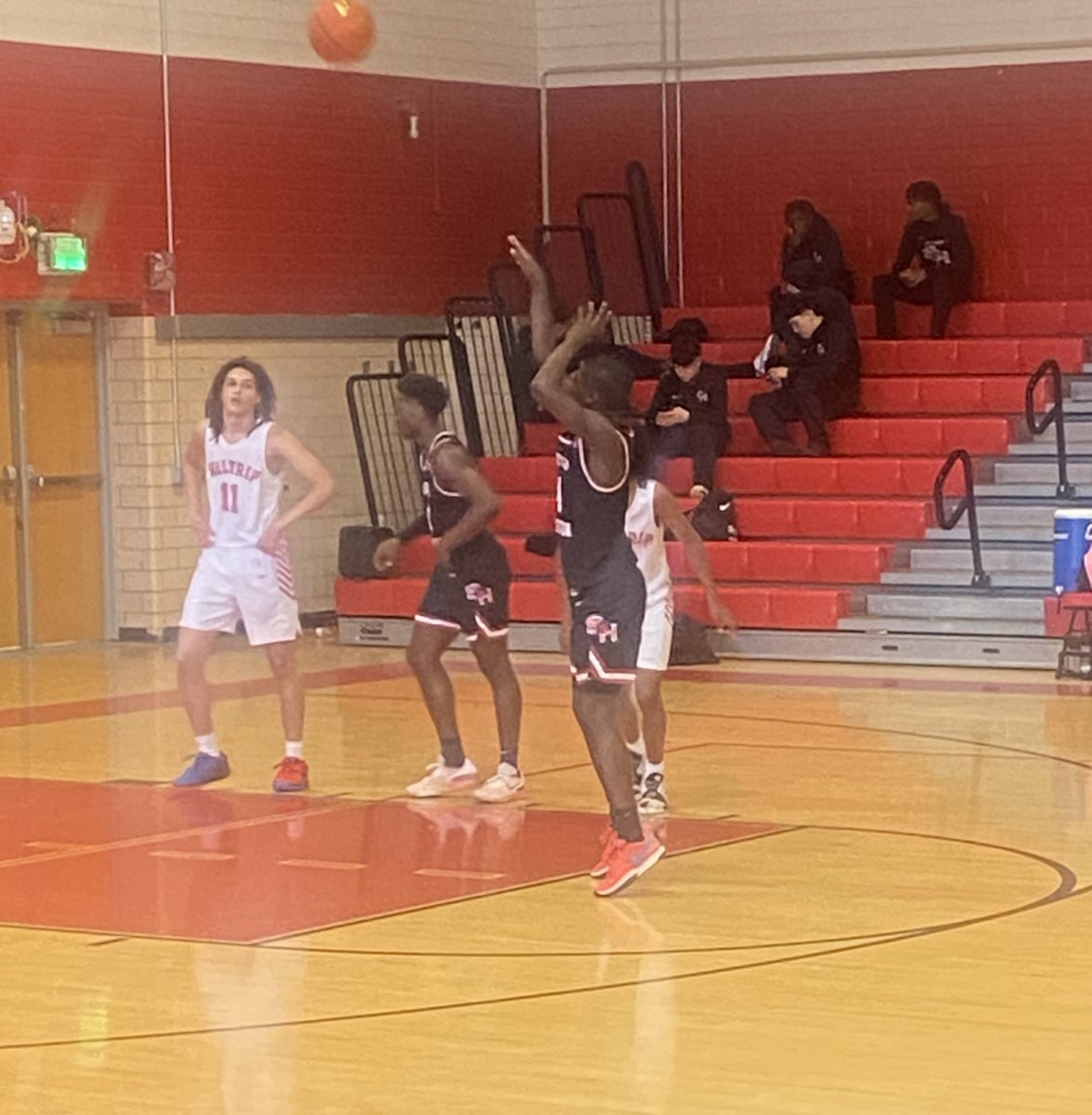 LanorisDCasey's tweet photo. One of the reasons I work so hard. @JeffersoDashan4 #DJ4 #PG #BasketballLife 🏀 #WorkHardPlayHard #SouthHouston #Classof24 #PlayTimeOverItsTheBigLeague 💪🏾🤞🏾 #GodSon https://t.co/Ovw8RYCfVh