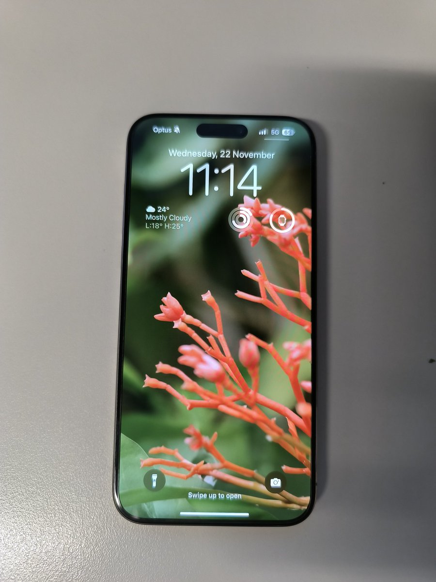 Davis_Fang's tweet image. I love how Photoshop's generative AI has allowed me to use some of my favourite webOS wallpapers all over again! #palmpre #hptouchpad #webos