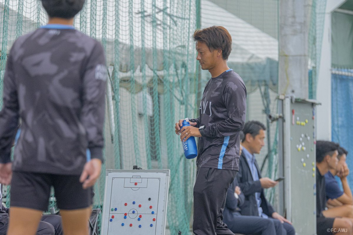 fc_awj_official's tweet photo. 🟠 池永航ヘッ��コーチ兼アカデミーダイレクター 退団のお知らせ🟠

このたび、池永航ヘッドコーチ兼アカデミーダイレクター(@1723W )が2023シーズンをもちましてチームを退団することとなりましたのでお知らせいたします。

コメントはこちら
▶︎ https://t.co/ZRL5GHKIFs

#FCAWJ
#KSL
#コミュサカ https://t.co/qj6TRbY8Zt