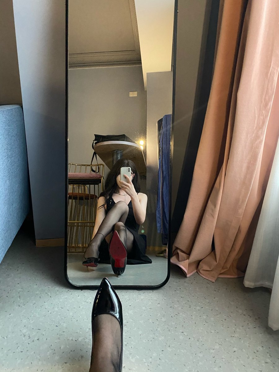 zykggg1's tweet photo. 想不想要一个会晨博的女朋友 嗯？说话 #cd #ts #伪娘 #女装大佬 https://t.co/v4uYew9bLz