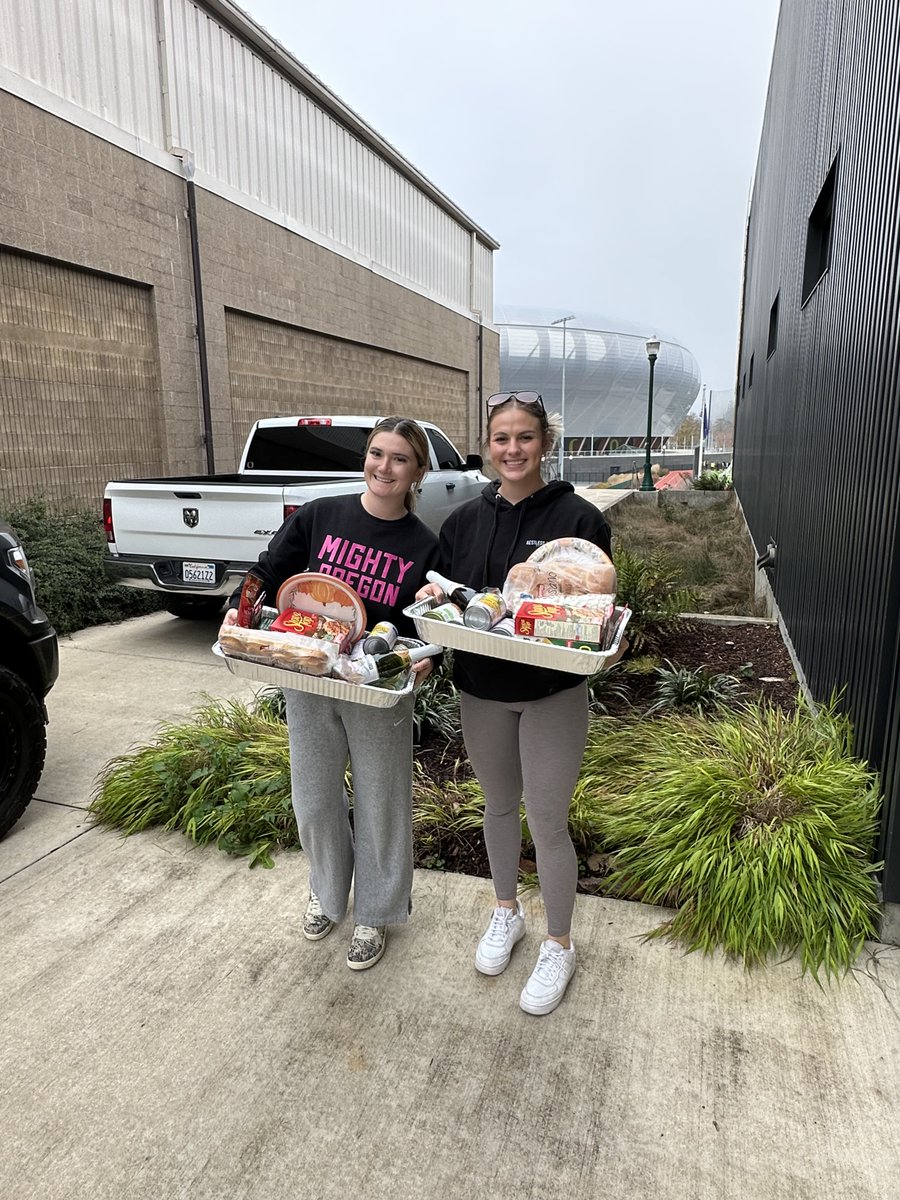 Oregon Softball tweet media