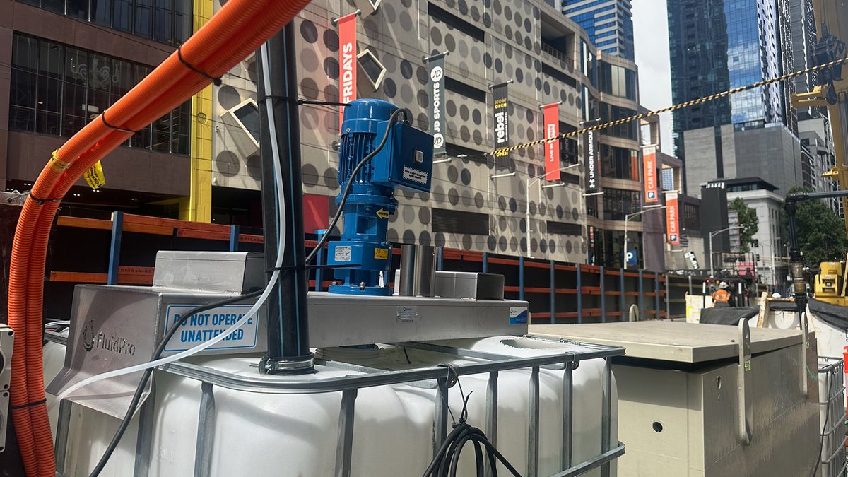 FluidproAU's tweet image. FluidPro DM-10 IBC #mixers onsite at a #wastewater plant in Melbourne.

 Learn more about our IBC mixer options: fluidpro.com.au/ibc-mixers/ibc…

 #mixingtechnology #ibcmixers