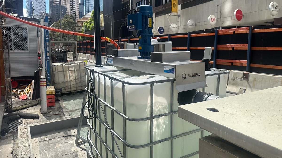 FluidproAU's tweet image. FluidPro DM-10 IBC #mixers onsite at a #wastewater plant in Melbourne.

 Learn more about our IBC mixer options: fluidpro.com.au/ibc-mixers/ibc…

 #mixingtechnology #ibcmixers