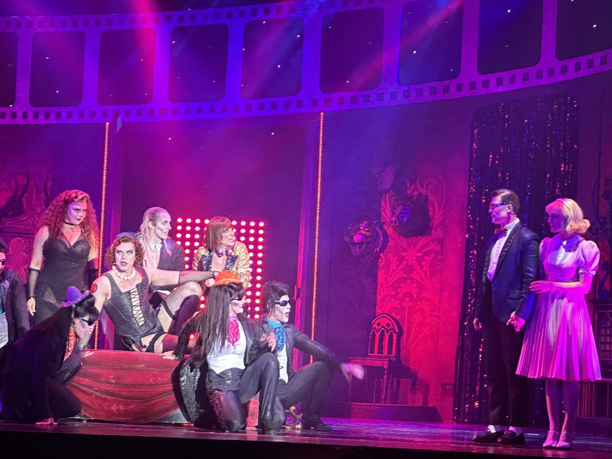 Frances  tweet media