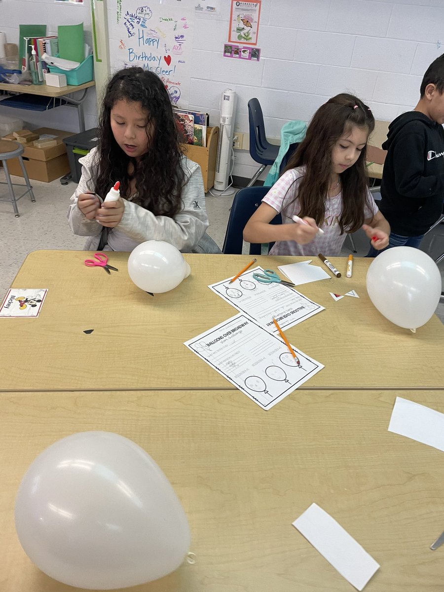 MsCleer's tweet photo. 4th and 5th grade used the Engineering Design Process to design their own Macy’s Thanksgiving Day Parade Balloons!! #BeechTreeFamily #STEAMClass 💙🦫 https://t.co/tOrDgQOyiP
