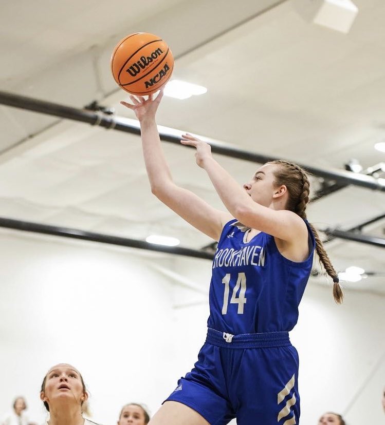 Ainsley Orr had a double double today with 24 points and 11 rebounds against Leake. She also had her career high points. Congrats Ainsley!