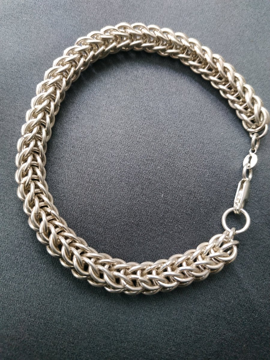 Ragged_Rose's tweet photo. #heritage #chainmail
#chainmaille #handmade #handmadegifts #Chainlink #festiveseason #ChristmasIsComing https://t.co/vqXUM1YEAS