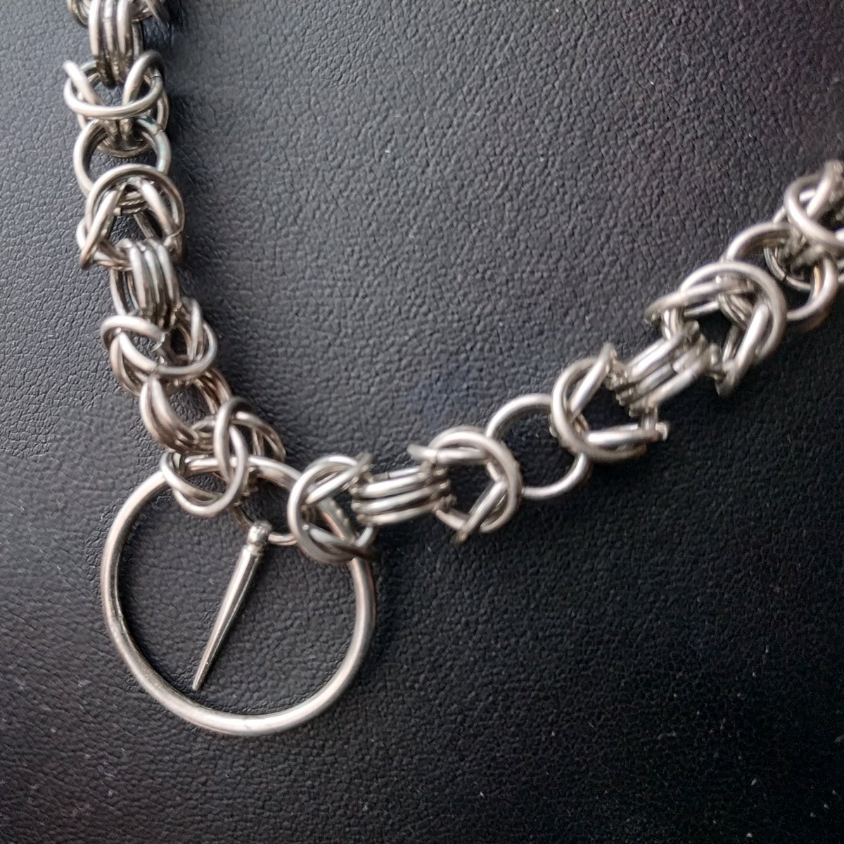 Ragged_Rose's tweet photo. #heritage #chainmail
#chainmaille #handmade #handmadegifts #Chainlink #festiveseason #ChristmasIsComing https://t.co/vqXUM1YEAS