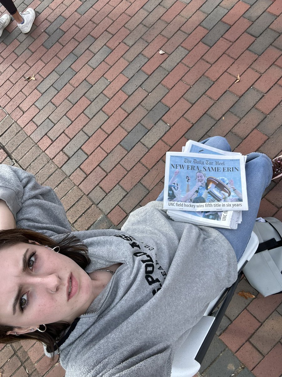 shelbymswanson's tweet photo. No Hark The Pod this week. Too busy making a special edition paper.

Which, speaking of, if you want a copy - please let me know! I’ve had a few people reach out who wanted one but couldn’t make the distribution yesterday.

Super grateful for everyone’s support of @dthsports ‼️ https://t.co/3R9U0jDkit