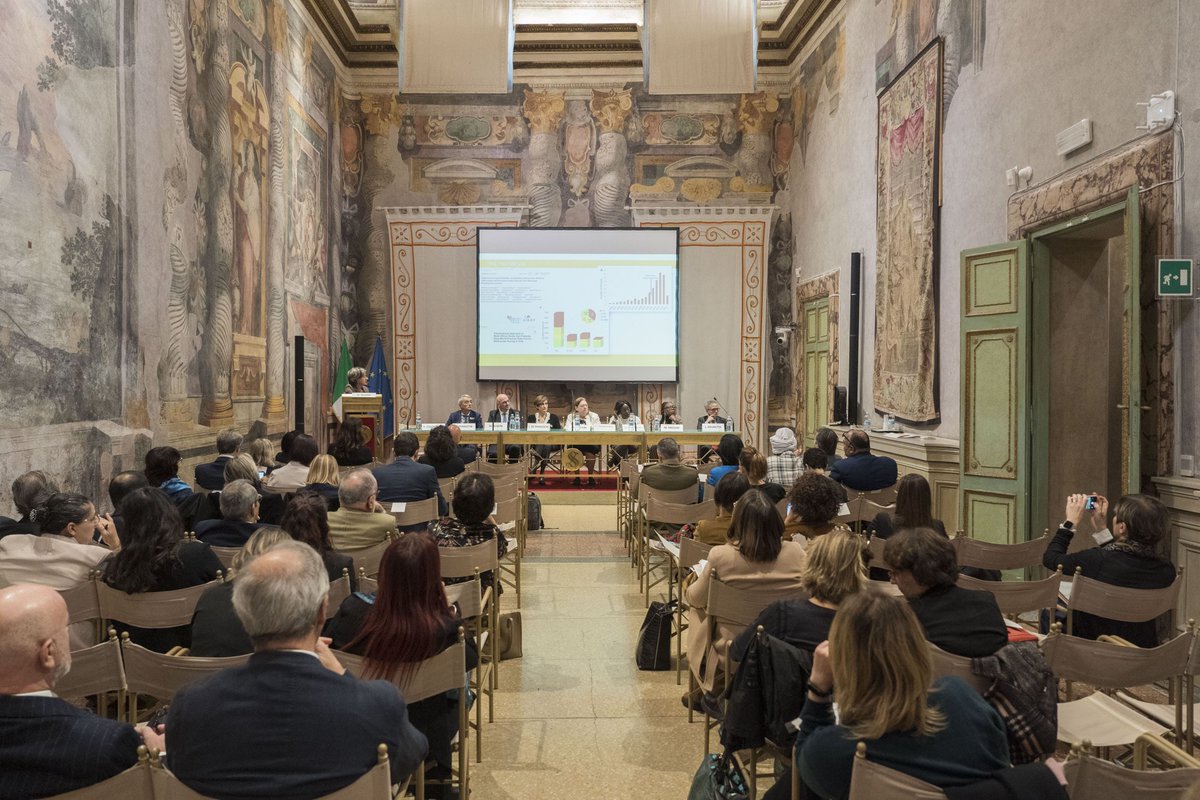 Sickle Cell in Italy The Ambassador of #Tanzania to Italy, Ambassador Mahmoud Kombo, attended the presentation of the Lancet Haematology Commission on #SickleCell. @mahmoudkombo #RaffaellaColombatti @TheLancetHaem @TheLancet 20 Nov 2023. Sala Zuccari, Palazzo Giustiniani