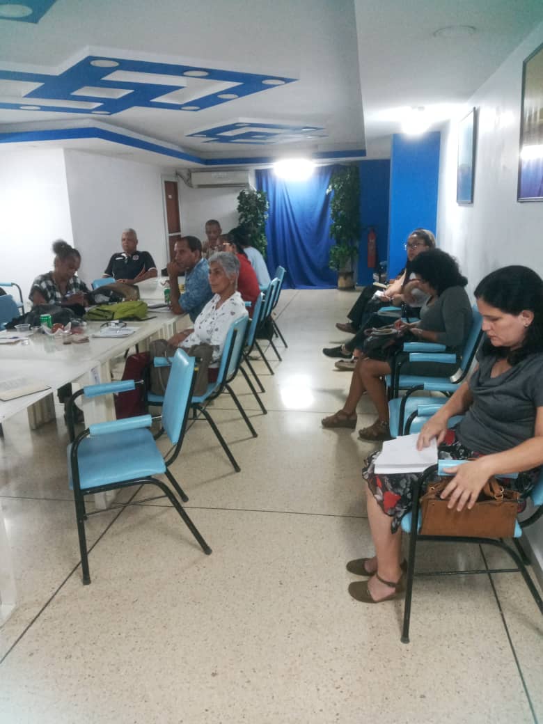 FIKM19's tweet photo. El equipo #OCTI del #IDICT desde la teoría y la práctica continúa ofreciendo las acciones de capacitación del servicio de Consultoría para el Desarrollo de Observatorios Científicos y Tecnológicos, en este caso al #MINEM. Para juntos hacer #cienciaparatodos https://t.co/rmPYWNZK7x