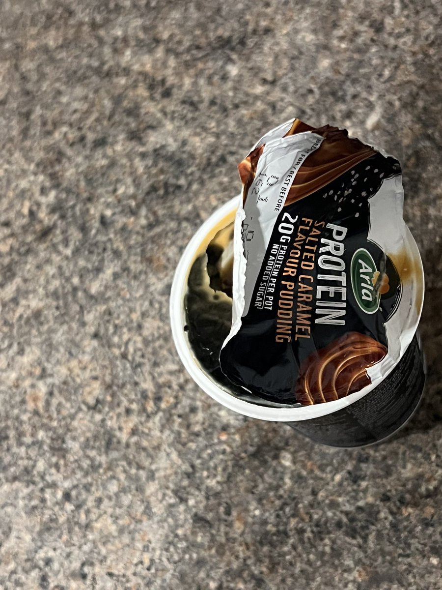 Andy_gabriel93's tweet photo. @ArlaDairyUK 🤢🤢🤢 never catch me eating one of them again https://t.co/adL6tkShBx