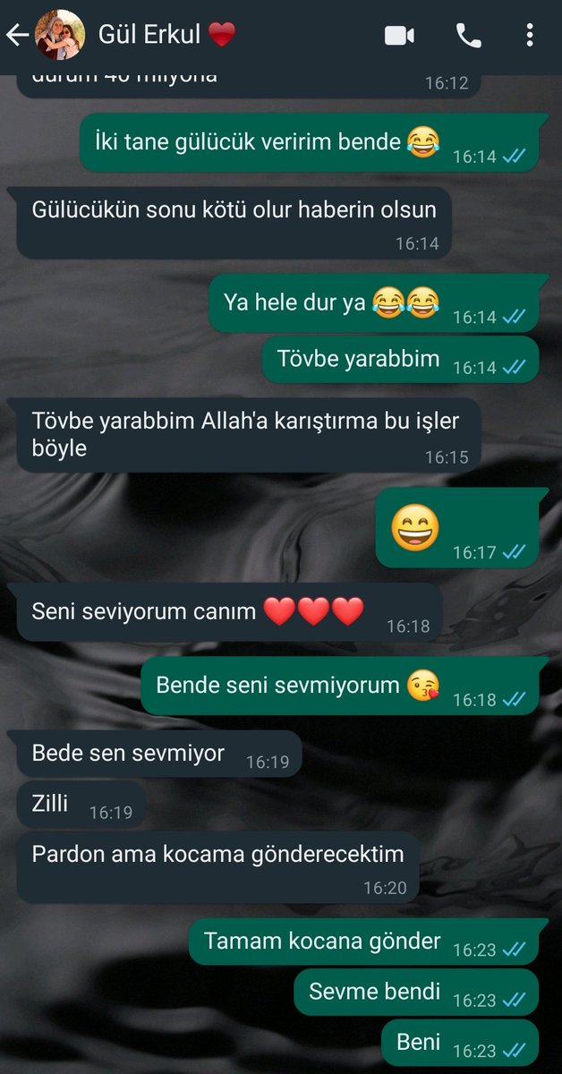 ipek0977's tweet photo. Seviyorum diyeceğime sevmiyorum dedim diye annemin haller şaka mı. 😄 https://t.co/bnbUO7FRBv