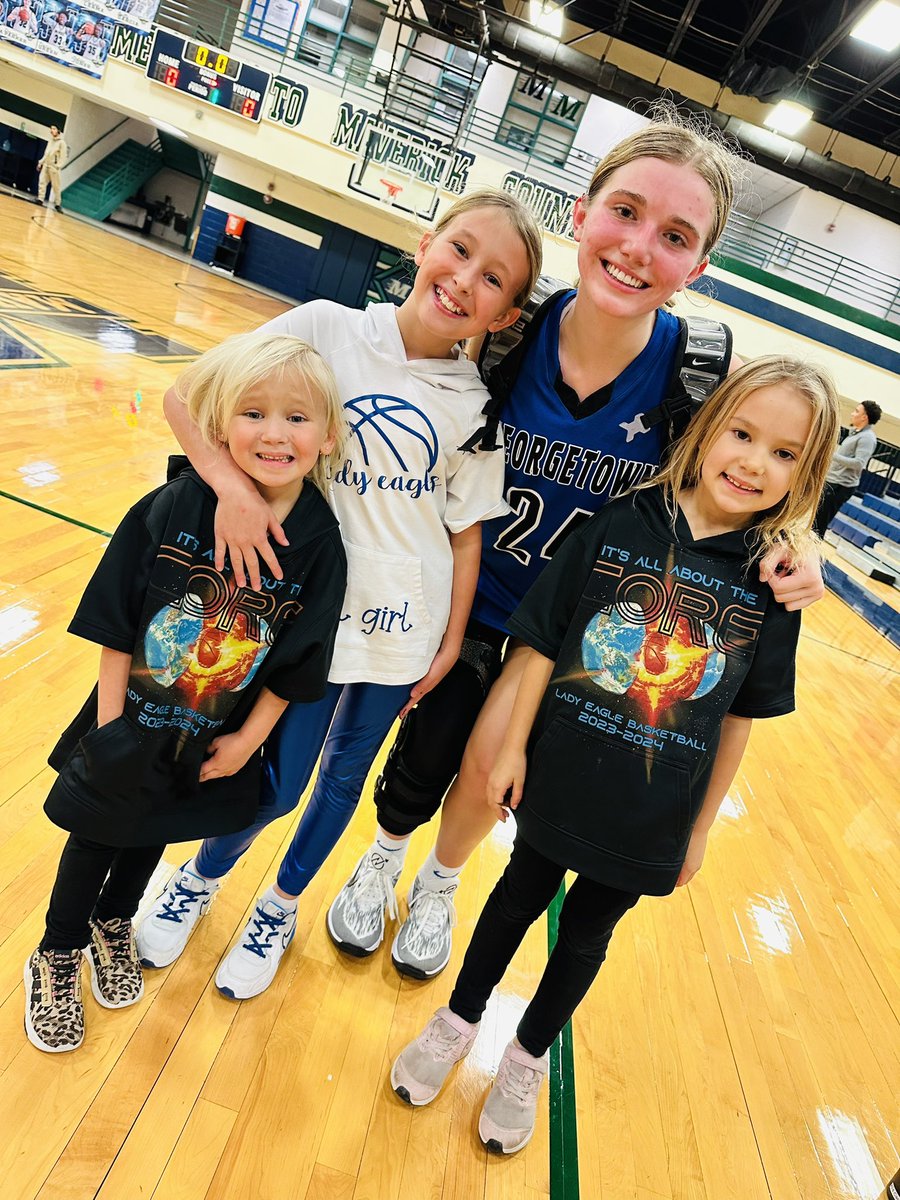 sydney_ramey6's tweet photo. Another program sweep in the books 🧹🧹🧹 Georgetown defeats McNeil to head in to our Thanksgiving Break!!  💙💙 @CoachFarney @GeorgetownHS https://t.co/04yDtJBz7j