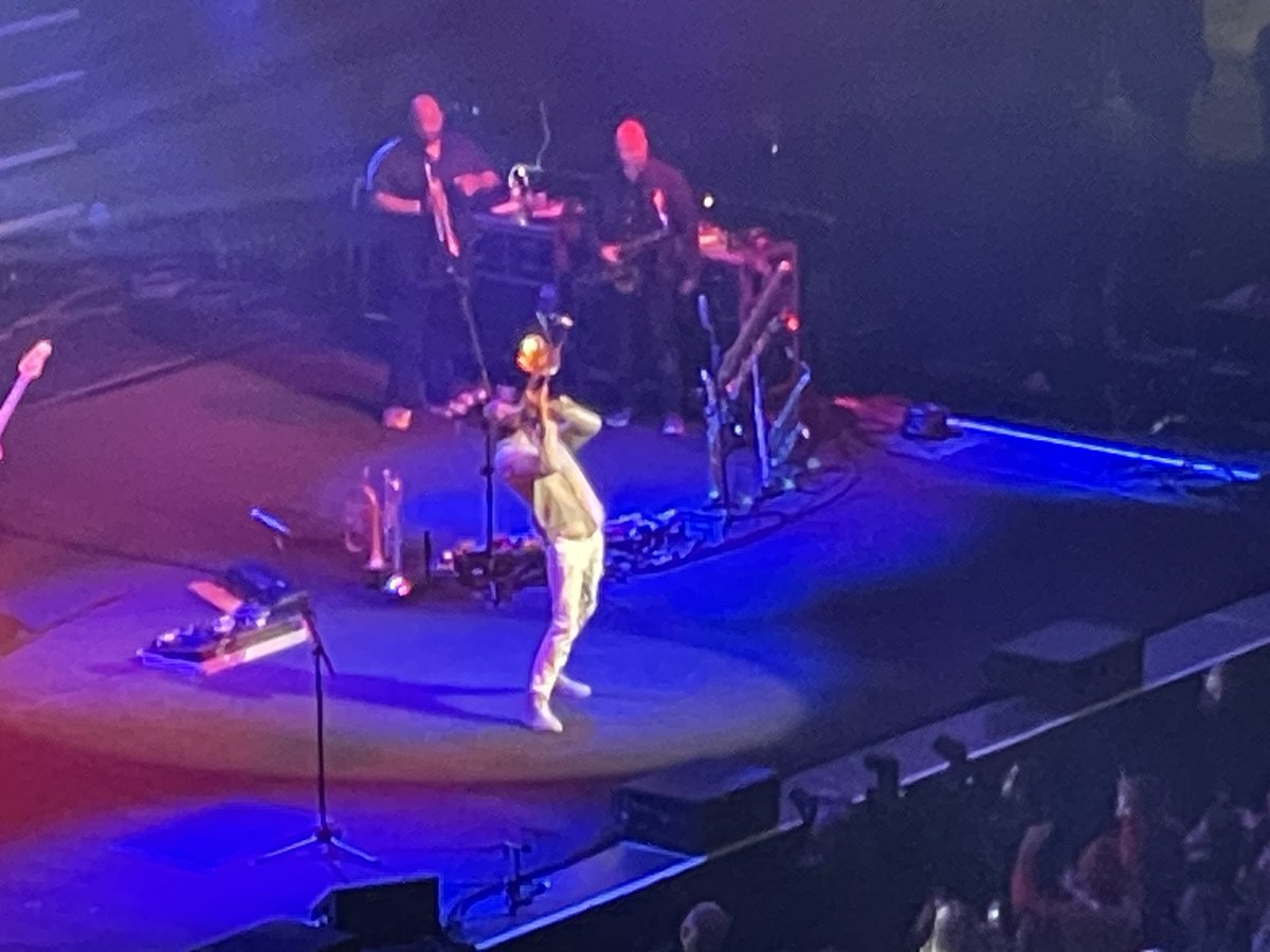 EditorThink's tweet photo. @DMBGorgeCrew @davematthewsbnd The supercharged show by #TromboneShorty ❤️ https://t.co/2kBn1e4dhP