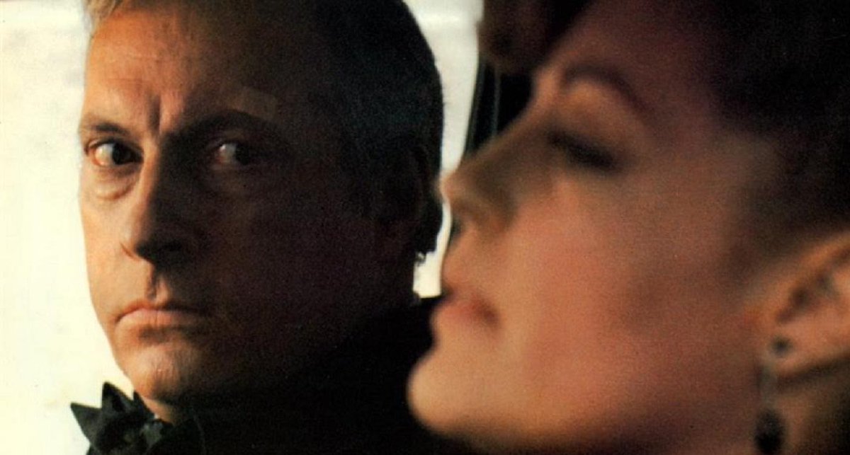 makemyday70s's tweet image. Enfin découvert ce film culte français #GardeÀVue, formidable affrontement entre deux monstres français. 
Et puis pour couronner le tout, Romy Schneider qui apporte une partition troublante et mystérieuse.