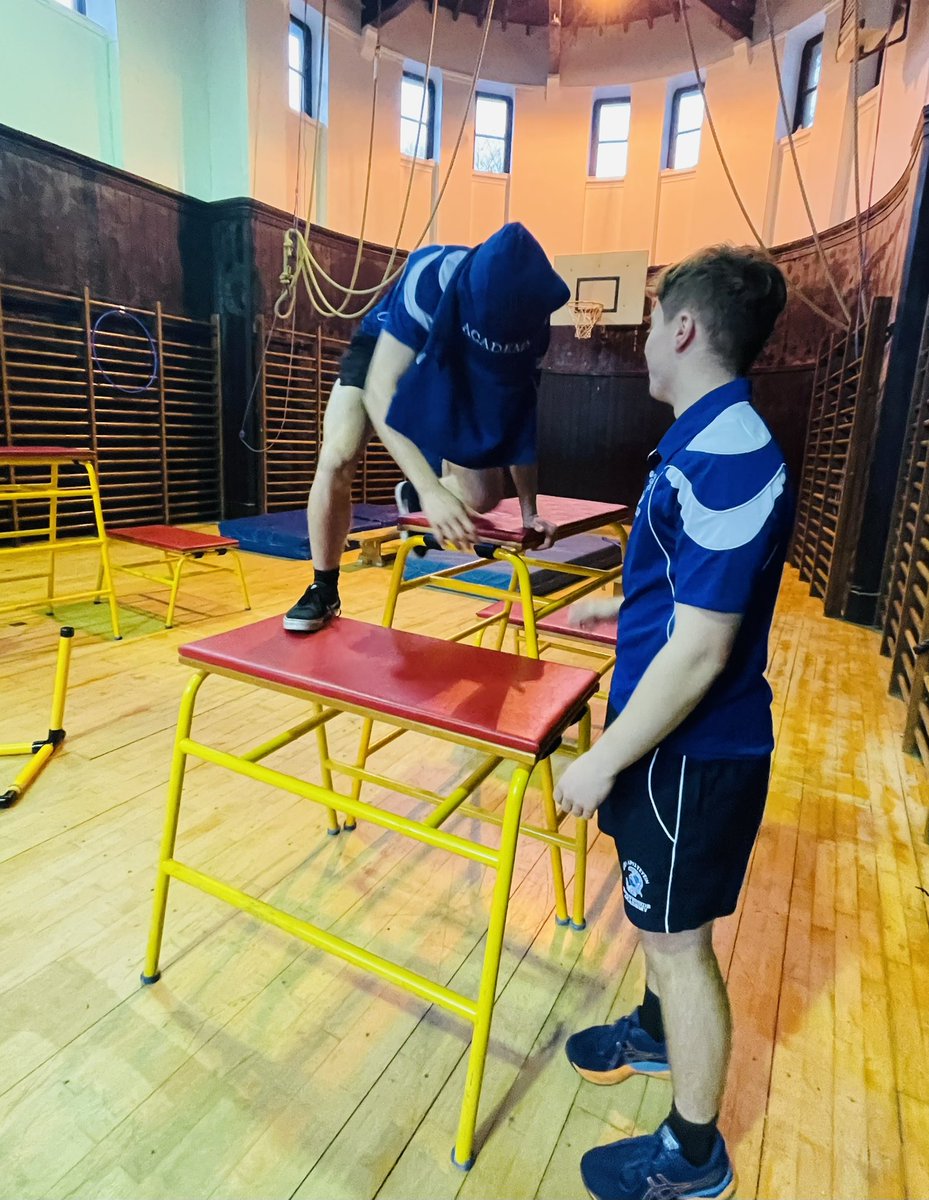 Some team building today <a href="/Kelvinside1878/">Kelvinside Academy</a> in Higher PE. A blindfold obstacle course to improve team dynamics, relationships and communication.  Good fun all round 😃