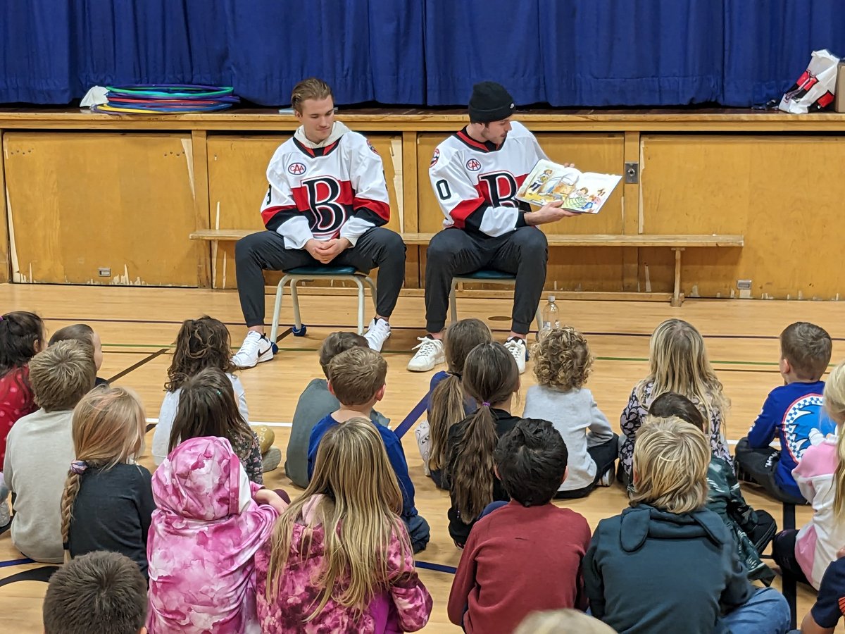 mrpelow's tweet photo. A big @TES_LDSB thank you goes out to the @BellevilleSens for our Sens in School visit today🏒. The energy was high all day! Our P division was the best they've seen!  Not everyone got to get an autograph, but we've got something special cooking for some amazing prizes! 🤫 🇨🇦🧢 https://t.co/1TFnYYt8Gj