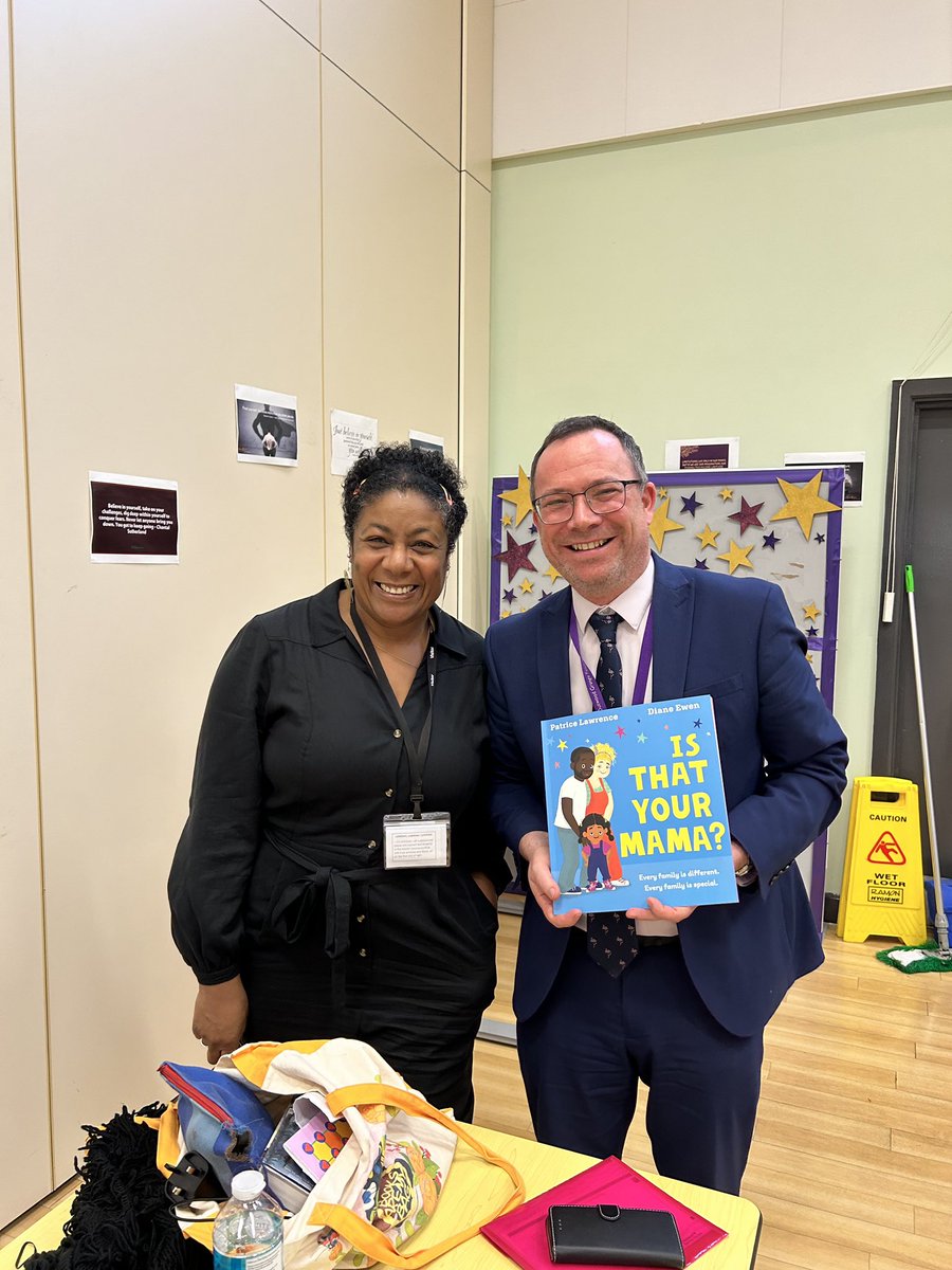 OABrumby's tweet photo. Today the wonderful Patrice Lawrence visited our Year 9s to talk about her life growing up and becoming an author. Many thanks to #wordscount for this opportunity. We loved having Patrice visit our Academy. #reading #northlincschildrensliteracytrust #wordscount #patricelawrence https://t.co/xsfsDuxflg