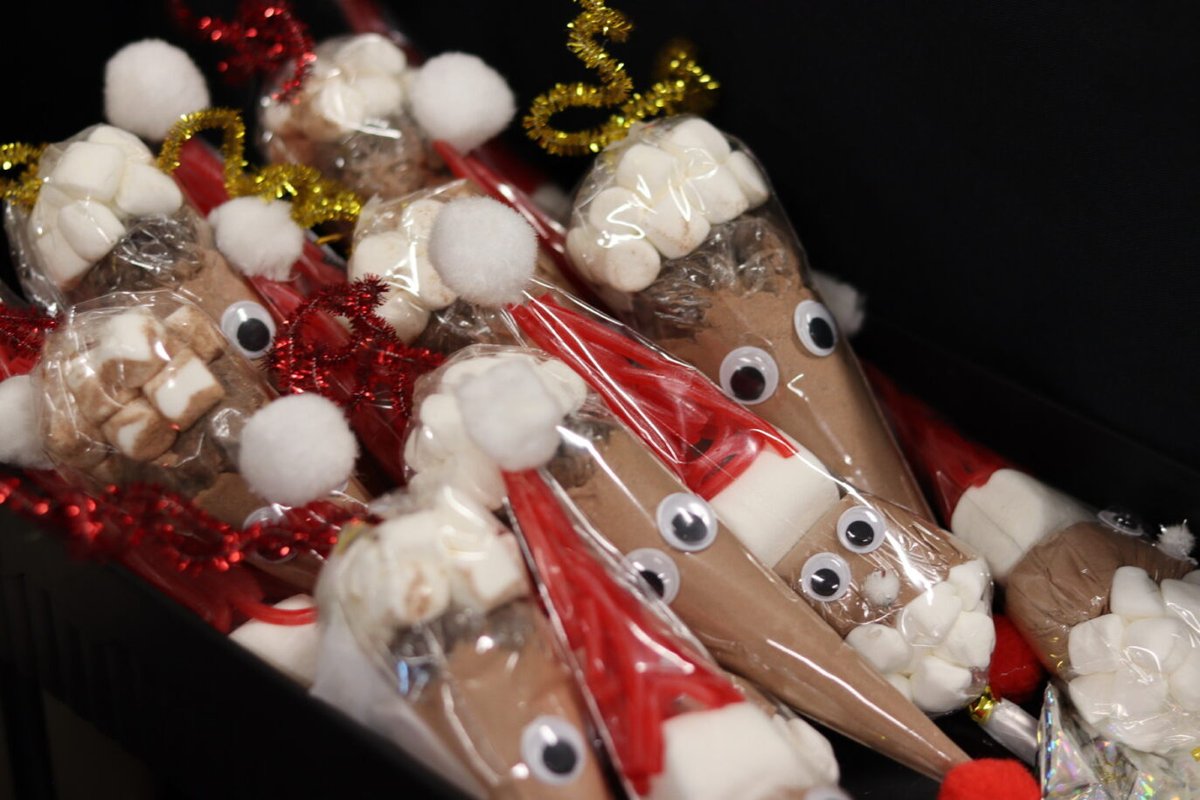 Some final pictures from our EASTDALE CRAFT SHOW. A very big THANK YOU to all our vendors and those that attended to make our 37th Annual Craft Show a huge success. 🥳#EastdaleEagles #BuildingCommunity