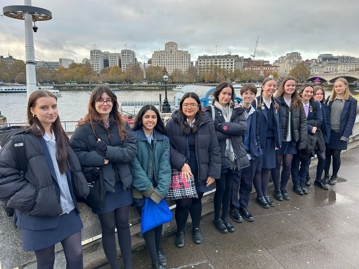 RMSLanguages's tweet image. Our sixth form French students enjoyed a trip to the BFI today for a workshop and screening of La Haine by Matthieu Kassovitz. Made before they were born but still so relevant! @RMSforGirls @RMSSixthForm