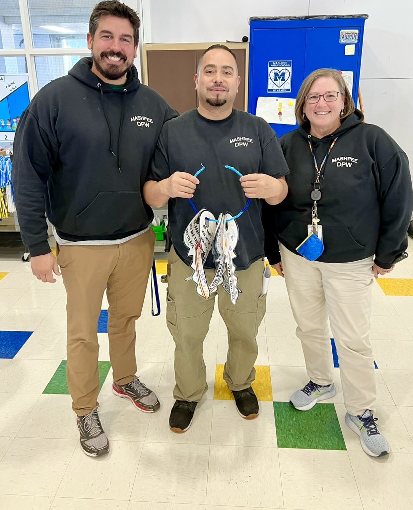 PDeBoerMPS's tweet photo. During Native American Heritage Month, students have learned about important members of the #Mashpee Wampanoag Tribe. Today’s person was Randy Peters.  “Mr. Randy—as he is known to students—Day” was celebrated today at KCC.  It’s GREAT to be in Mashpee because of RANDY PETERS💙 https://t.co/pbVsYCeLfM