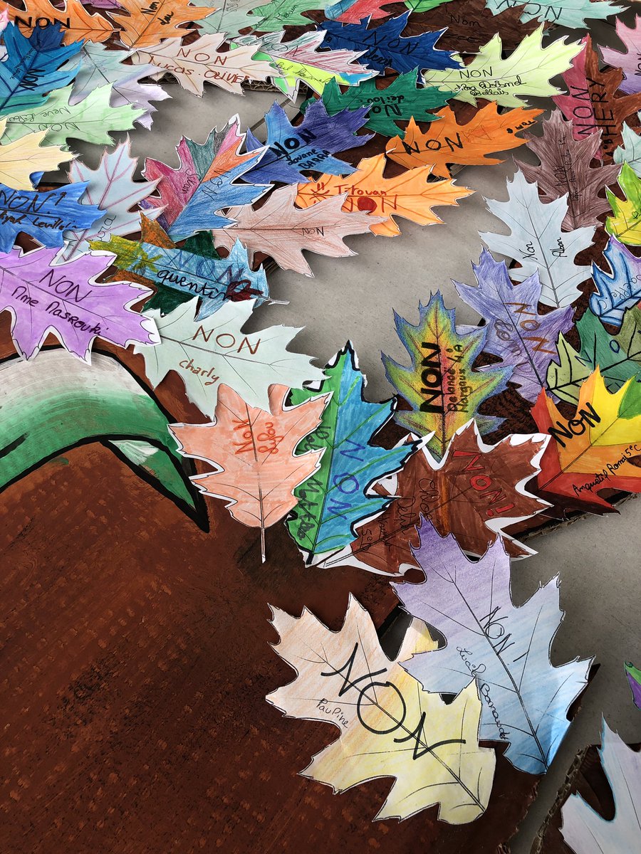 L’arbre du #NAH <a href="/CampusEduc27/">Campus Educatif Mesnil-En-Ouche - Collège</a> Chaque feuille 🍁 est la promesse d’un engagement fort, signé par son auteur : NON au harcèlement. 
Les branches portent ce message chaque jour un peu plus. 
Bravo à tous 👏🏻🫱🏼‍🫲🏾
<a href="/ac_normandie/">Académie de Normandie</a> @MoncadaFra <a href="/Merlin_Mikl/">MERLIN Michaël</a>