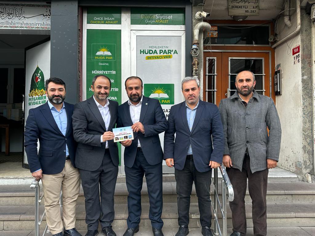 mfatihalis's tweet photo. Siirt Tanıtım Günleri’nin davetiyesini teslim etmek üzere Kaymakamımız Sayın Mahmut Kaşıkçı’yı, AK Parti İlçe Başkanımız Sayın Süleyman Yiğitoğlu’nu, siyasi partilerimizin ilçe başkanlarını ve ilçe kurum müdürlerimizi ziyaret ettik.

🗓️ 22-26 Kasım
📍 Sultangazi Etkinlik Alanı https://t.co/jSjw0DELAv