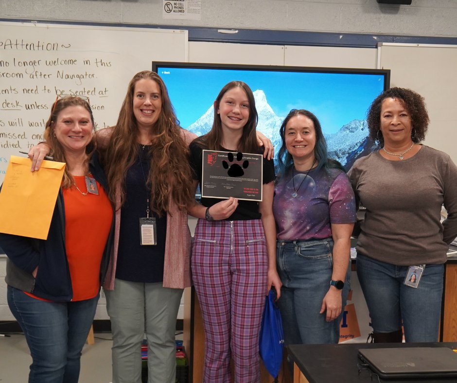 The Student Services Department recently held a Cougar Pride design contest for the Code of Success themed Gratitude and Giving fundraiser in connection to the district calendar! 📷
Today, the two students that received the most votes were recognized by the Student Services