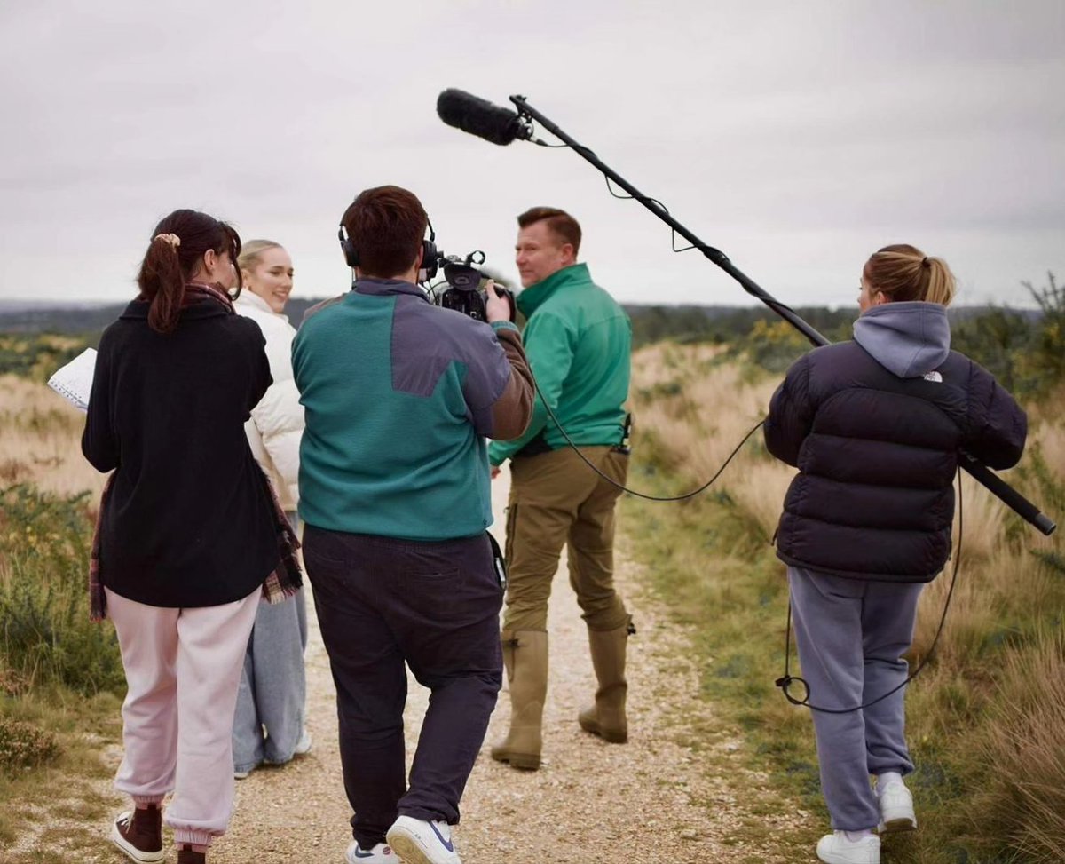 Today @bournemouthuni media students interviewed our very own Wareham Beat Wildlife Ranger Mark 🎥 It's always a pleasure to support student projects and offering learning opportunities is a key element of @ForestryEngland activities 🎓 📸 Sonny Crosby