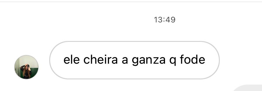 Hoje estava com a Helga e veio um rapaz pedir para partilhar dados com ele.
Nisto, vou ao telemóvel para partilhar e recebo uma notificação da Helga que diz :