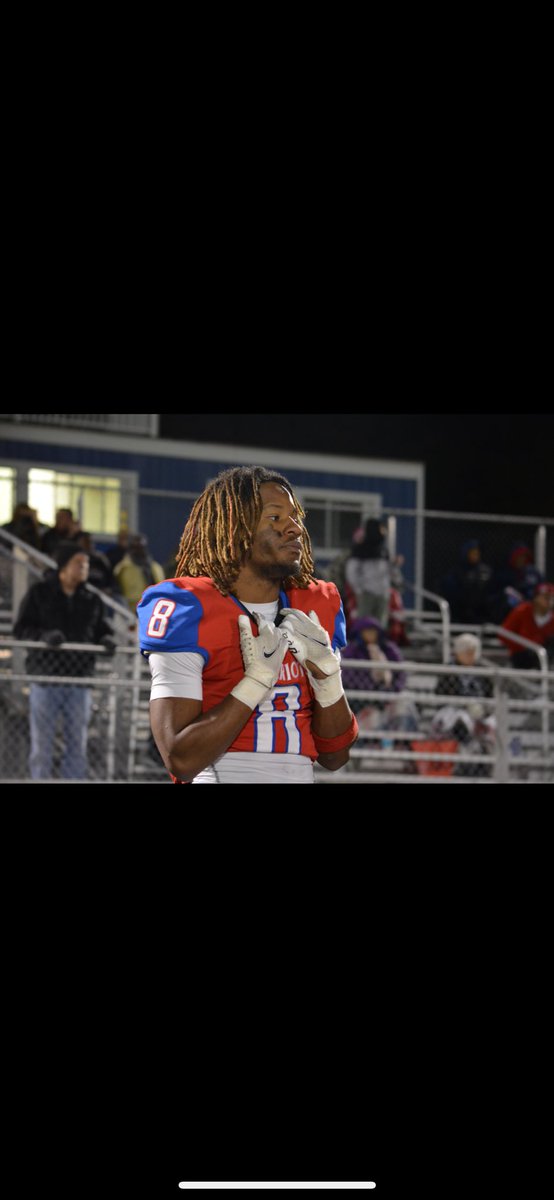 1st Team All County Athlete
1 int
3 forced fumbles
5 TDs
56 tackles
623 all purpose yards
JR YR HIGHLIGHTS 
hudl.com/v/2Mb0vQ