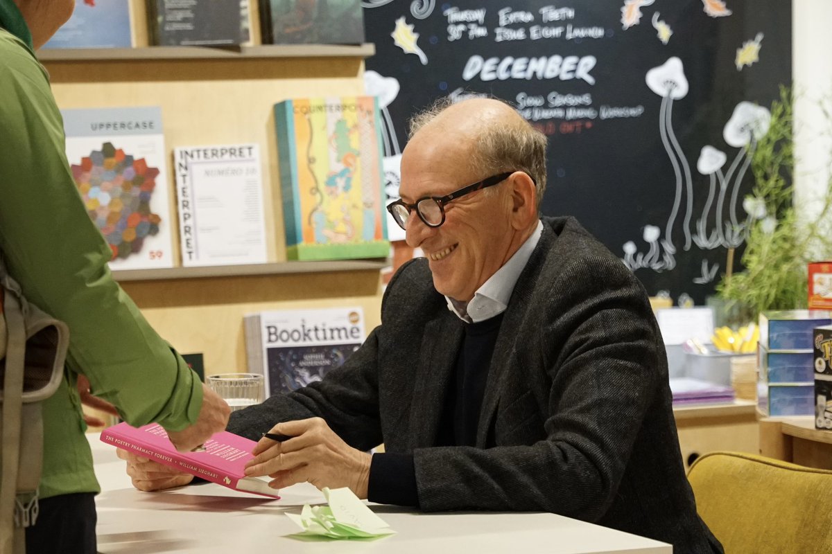 PortyBooks's tweet photo. We had a wonderful evening hearing William Sieghart tell us all about the early days of The Poetry Pharmacy &amp; how it took the form of the bestselling anthologies. Thank you to everyone who attended or tuned in from home &amp; a special thanks to Sieghart for coming to Porty! ✨ https://t.co/0c6F2Qxvxz