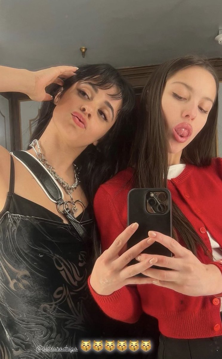rickycabello123's tweet photo. the best scenario
selena x camila => SG3 lead #selmila
olivia x camila => Guts remix lead single #camlivia
taylor x camila => rep TV the vault #taymila
camila x jennie => JNK1 lead #jenmila
ice x camila => Y2K!
camila solo (Cc4 lead)
ladiez are u ready!!!ππππ¨π https://t.co/I5209XqRY1