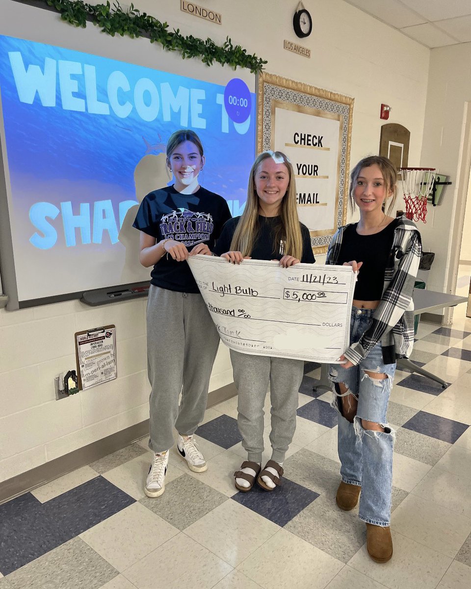 Ash Hartman tweet media