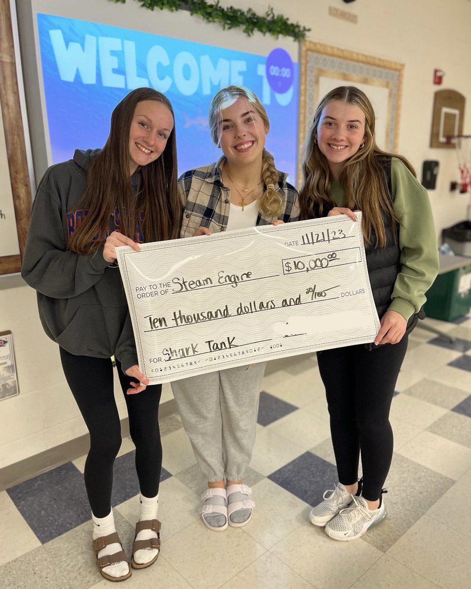 Ash Hartman tweet media