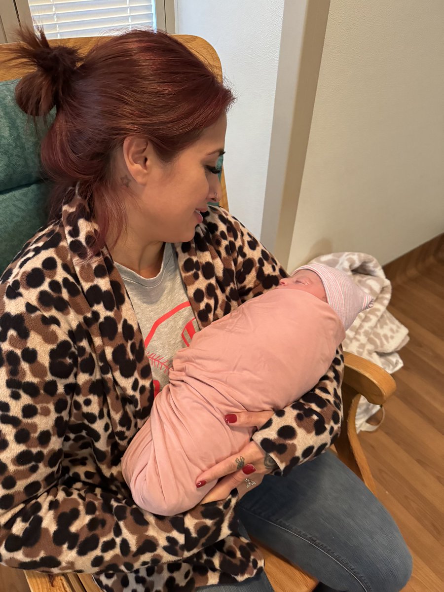 ganja1387's tweet photo. On November 19, 2023 I became a grandmother!!! I’m so in love😍😍😍😍 https://t.co/kiK8qZZowG