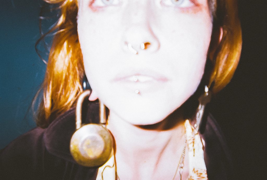 tweetsduleon's tweet photo. punk à chattes

@elfyfreya à l'appareil jetable par moi (sept. 2020)

instagram : @ leon3tears https://t.co/no7PGINFZu