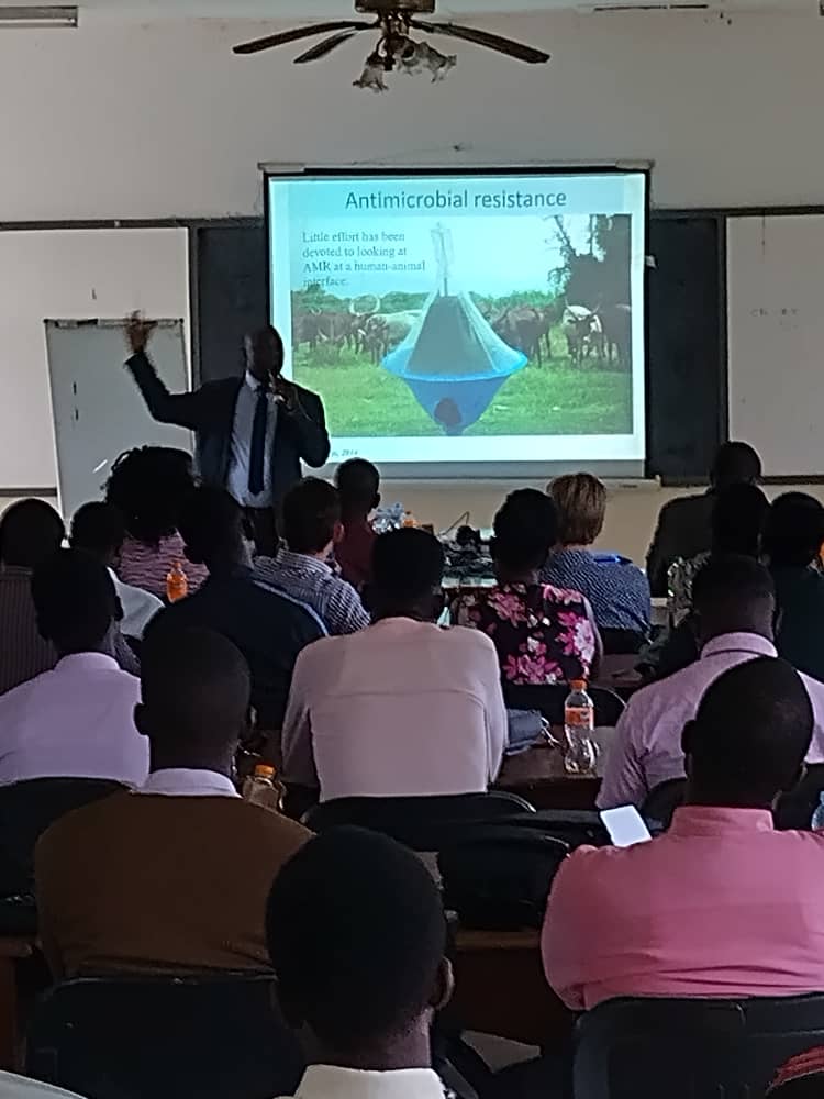 BufhsAMRClub78B's tweet photo. @beat_the_bugs @Gathai__Mundia @MOH_Kenya @kilimoKE @WHOKenya @FAOKenya @WOAH_Africa @NkaiwuateiJimmy We also had a zoom session in the same grand round for Health workers in the diaspora, Students from other universities, and also had two visitors from Netherlands who talked about the AMR problem back in Netherlands, thanks to @USAIDUganda who facilitated the zoom session. https://t.co/gmAh2AWSHx