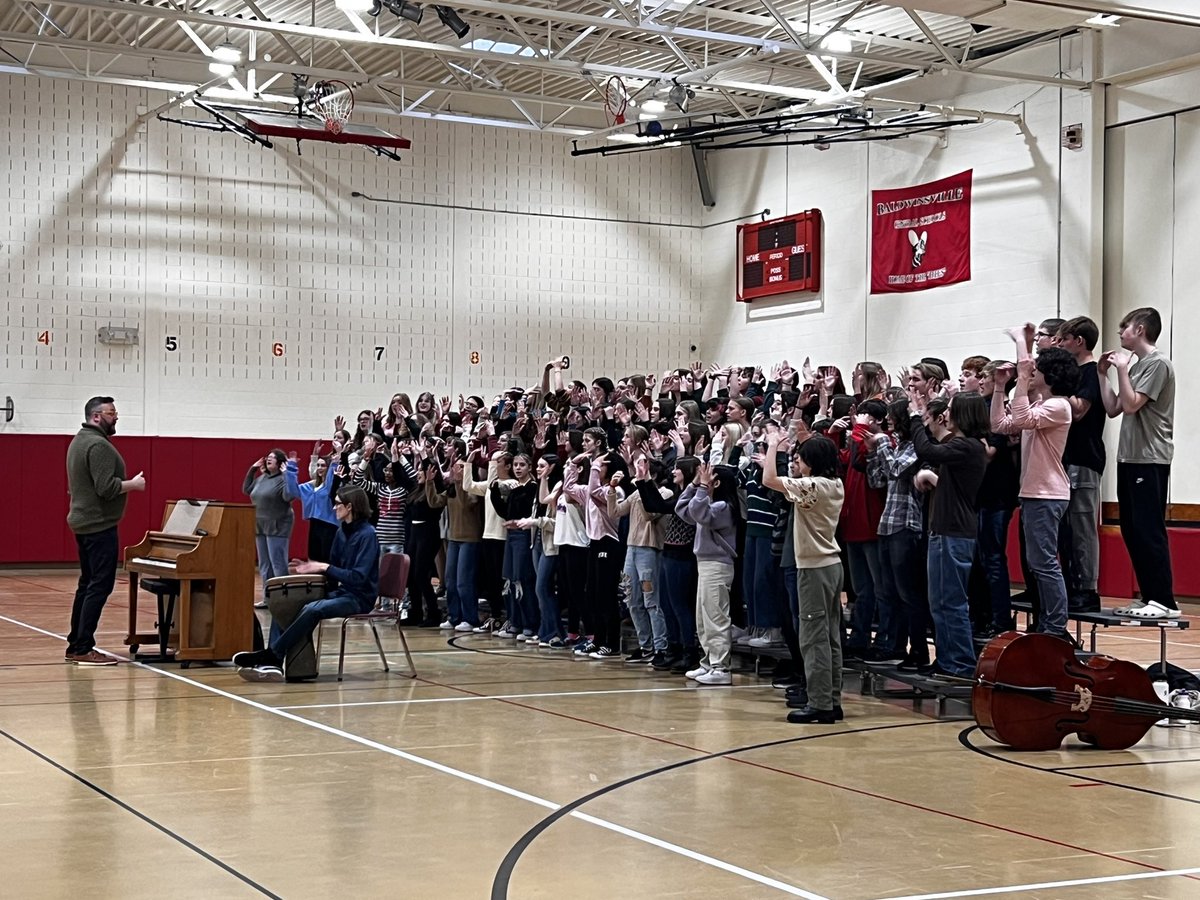 Thank you to Mr. Keating and the Baker High School chorus for two outstanding performances this morning! 🎶