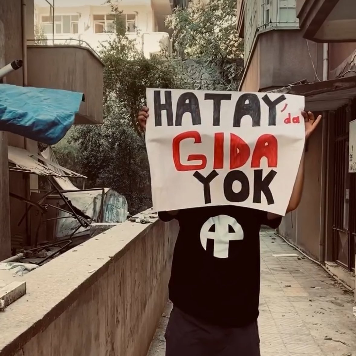 solcugazete's tweet photo. TBMM’ye verilen “deprem sonrası Hatay'da meydana gelen yıkımlarla birlikte ortaya çıkan sorunlar araştırılsın”önerisi AKP-MHP oylarıyla reddedildi! https://t.co/TdI2w9HWWs