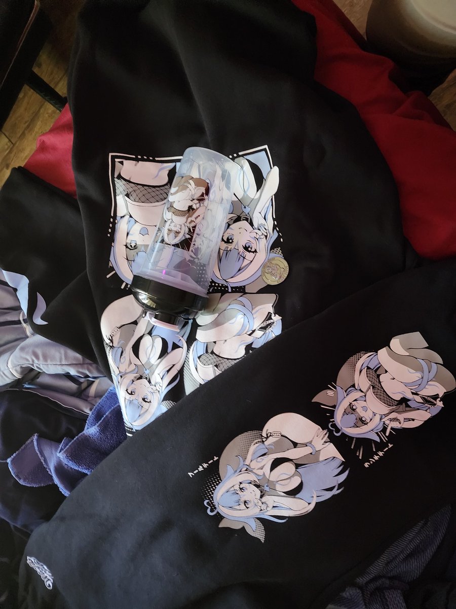 K1llUltra4's tweet photo. I forgot i bought this back in June or something. #shylily https://t.co/XHbrMBba7f