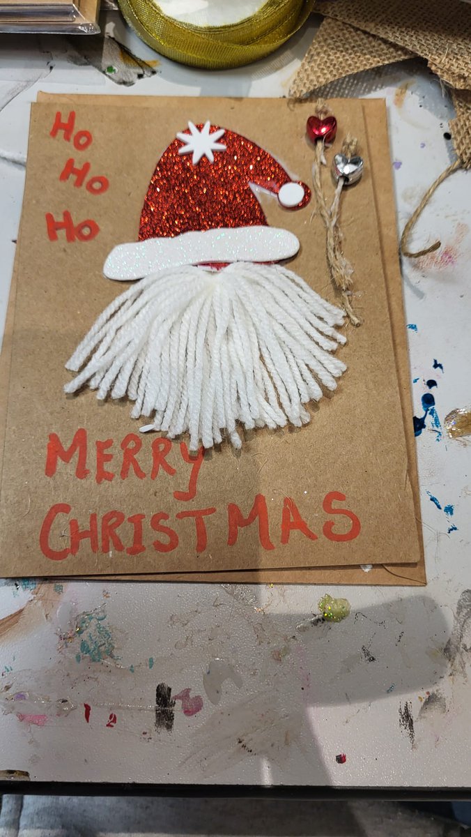 SilxTeen's tweet photo. Over 40 young people in project tonight #RoadSafetybyVRU #Loadsoffood #ChrismasArt #visitbypolice https://t.co/IXenk3UJw6